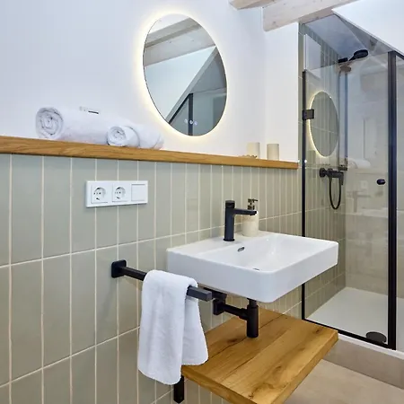 Neu!!! Moselbleibe Stadthaus Am Baerenbrunnen Pansiyon Bernkastel-Kues