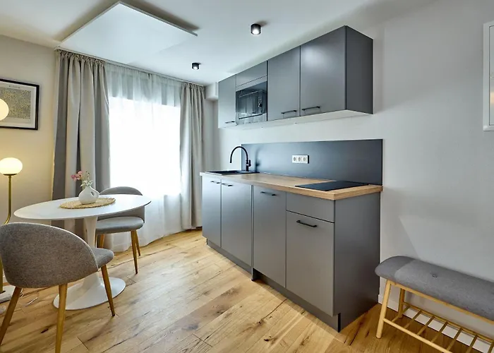 Neu!!! Moselbleibe Stadthaus Am Baerenbrunnen Pansiyon